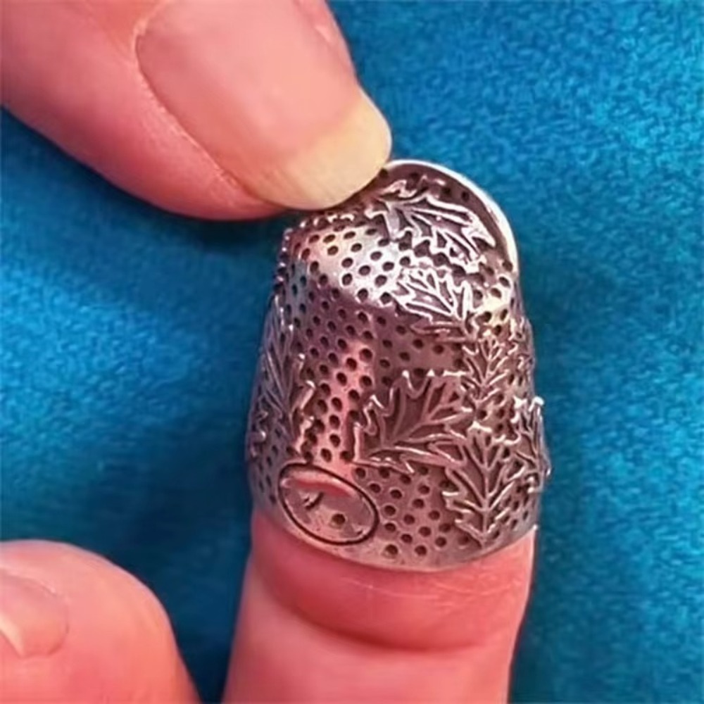 Ditale per ghiande per unghie  - Sewing Thimble Metal recensione e prezzo