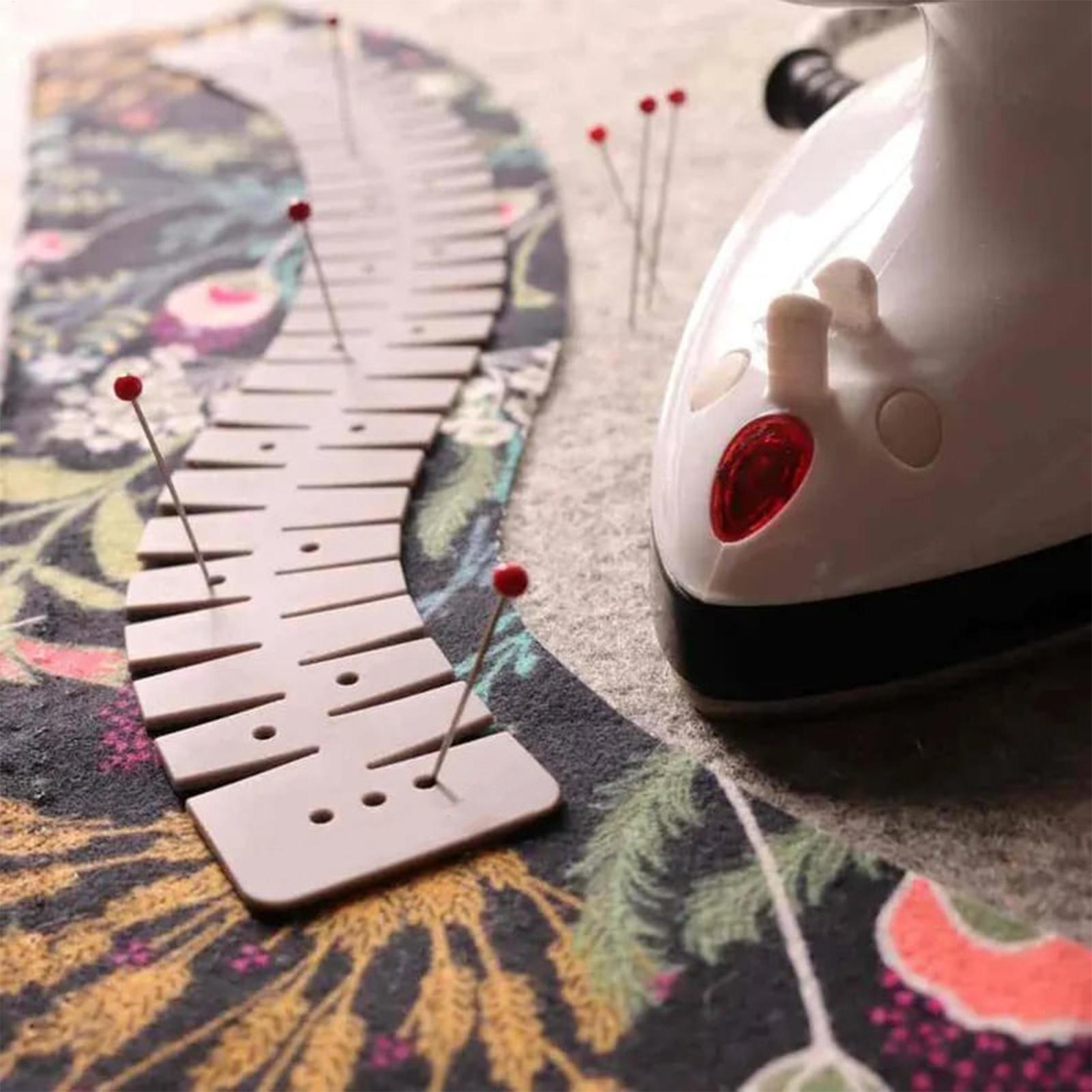 Righello in silicone per orlat - Sewing Necessities recensione e prezzo