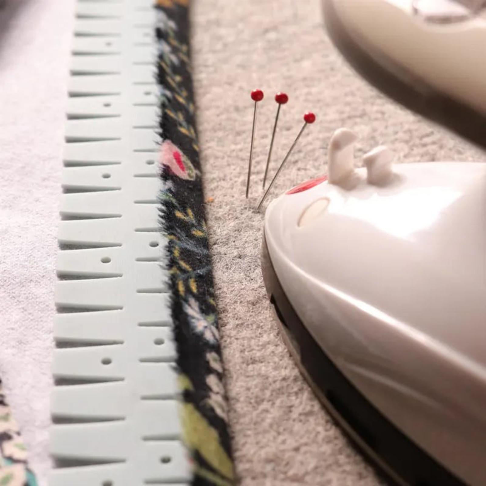 Righello in silicone per orlat - Sewing Necessities recensione e prezzo