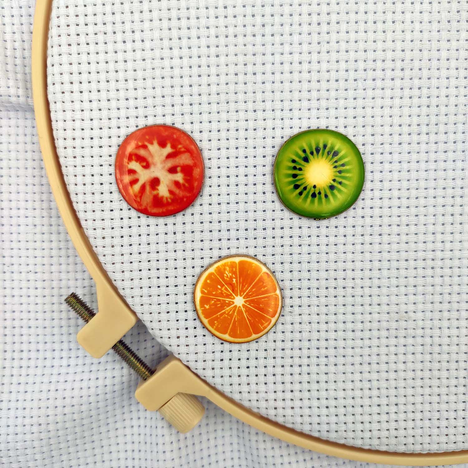 Porta Aghi Magnetico a Forma d - Sewing Pin Cushion recensione e prezzo