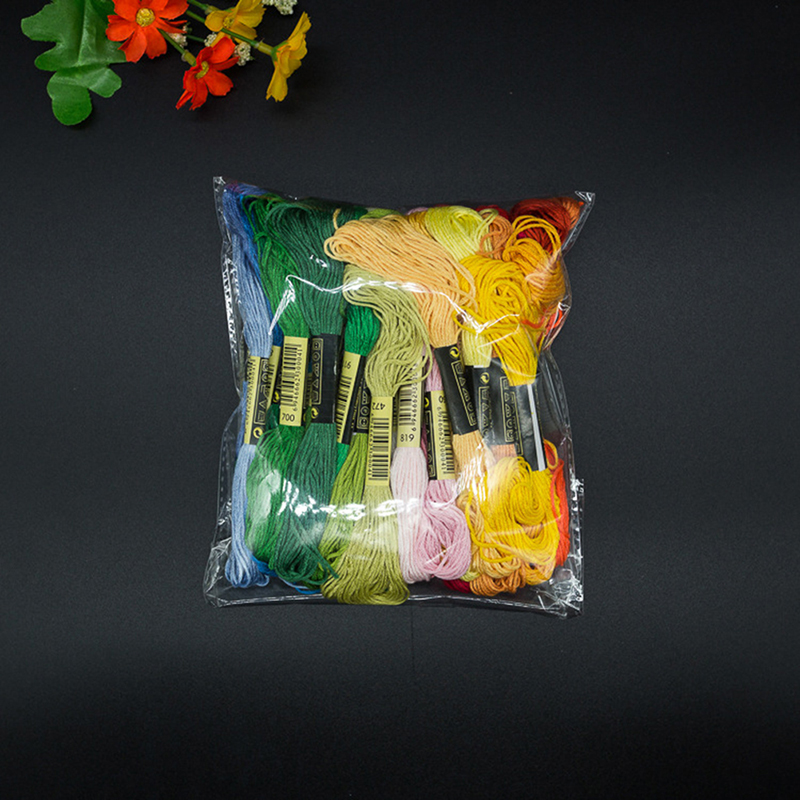 Kit di Fili da Ricamo in Coton - Embroidery Floss Thread recensione e prezzo